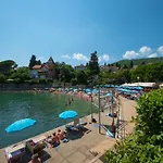 Apartman Oleandri1 Mit Blick Auf Wasser By Interhome