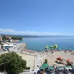 Oleandri1 Mit Blick Auf Wasser By Interhome