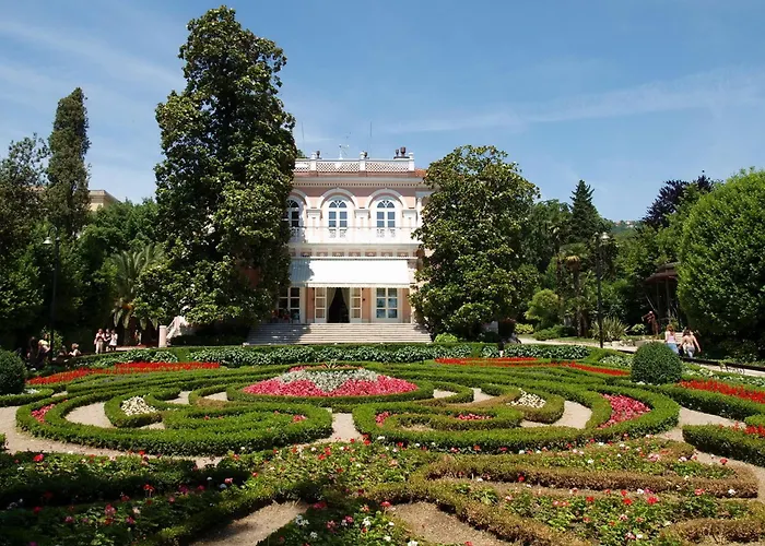 Oleandri1 Mit Blick Auf Wasser By Interhome Opatija