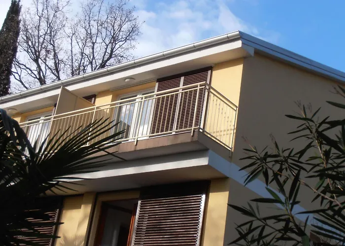 Apartment Oleandri1 Mit Blick Auf Wasser By Interhome